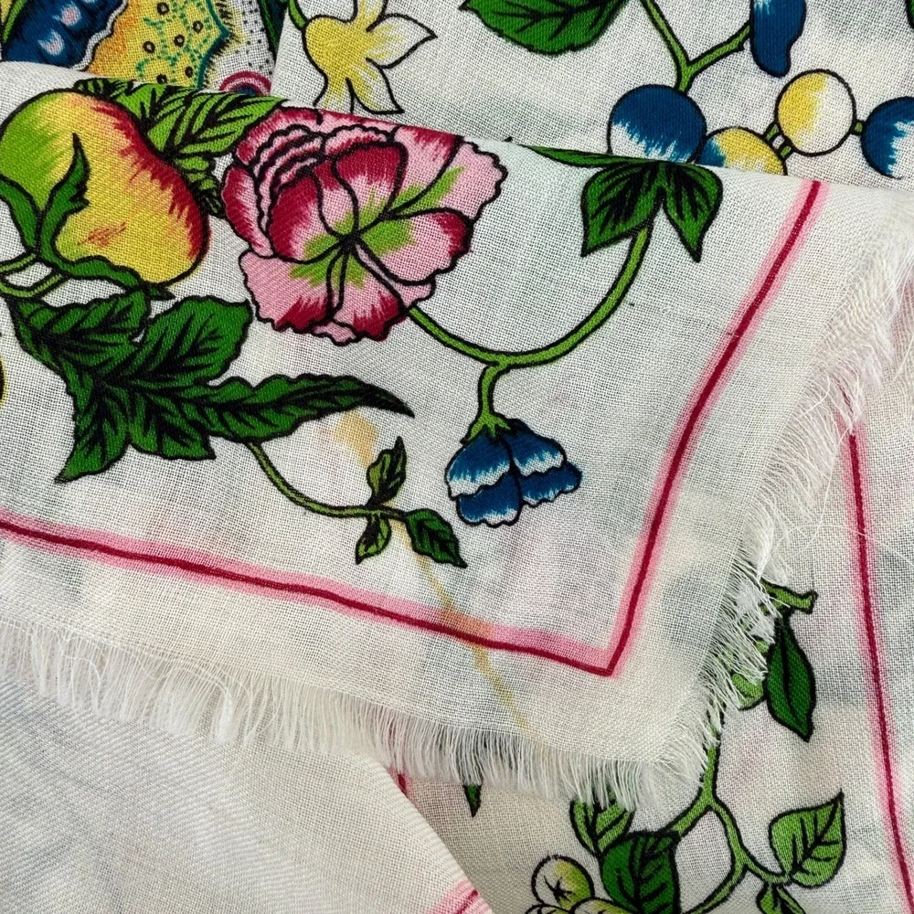 Vintage Metropolitan Museum of Art Scarf Botanical White Pink 51